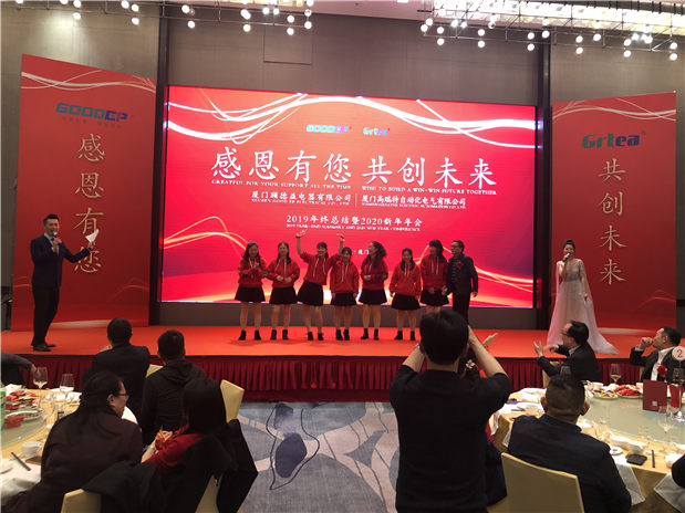 舞蹈1.jpg 舞蹈1.jpg